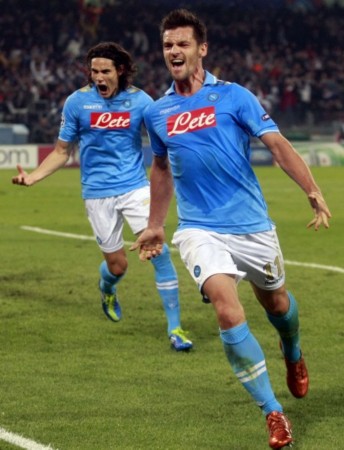 佛是一块坚 佛是一块坚